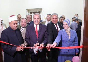 رئيس جامعة الأزهر يفتتح معرض الكتاب بكلية الدراسات الإسلامية للبنات بالإسكندرية