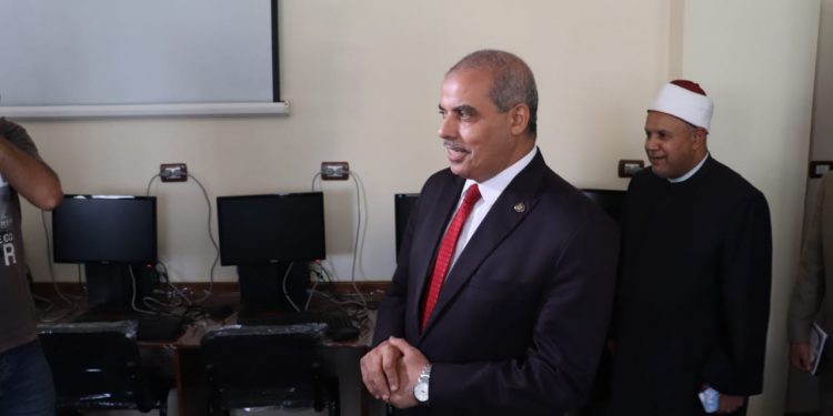 رئيس جامعة الأزهر يفتتح مركز الإمام البخاري للتخريج ودراسة الاسانيد بكلية دراسات اسكندرية