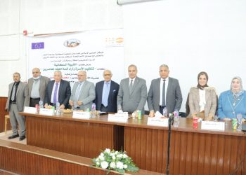 رئيس جامعة الأزهر يحذر طالبات كلية العلوم من الشائعات والانسياق خلفها ويؤكد: أنتم في كلية العلم والعلماء