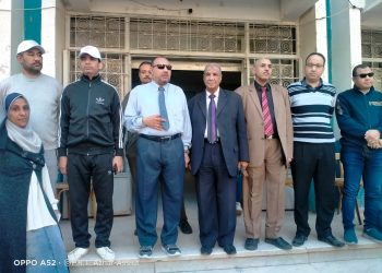  نائب رئيس جامعة الأزهر يبدأ فعاليات اليوم التطوعي بكليات البنات بأسيوط لتجميل و تشجير الحرم الجامعي