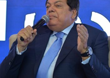 محمد أبو العينين: تحية من كل صناع مصر إلى طارق عامر محافظ البنك المركزي