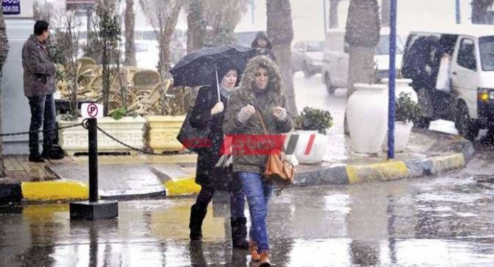 سوء الاحوال الجوية وتردد الجامعات