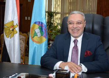 الدكتور محمود زكي رئيس جامعة طنطا
