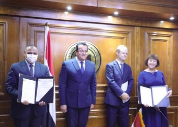 اختيار 60 باحثا مصريا لتنمية مهاراتهم الأكاديمية الإلكترونية دوليًا