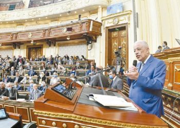 بعد مناقشته.. البرلمان يقرر إحالة ردود طارق شوقي للجنة التعليم