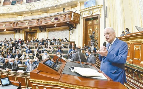 بعد مناقشته.. البرلمان يقرر إحالة ردود طارق شوقي للجنة التعليم