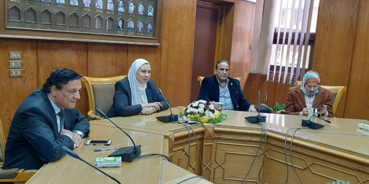 عميدة كلية الألسن بجامعة عين شمس