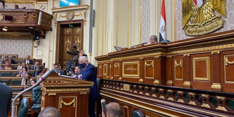 برلماني لـ"شوقي": منهج رابعة ابتدائي خلى من الأحاديث النبوية