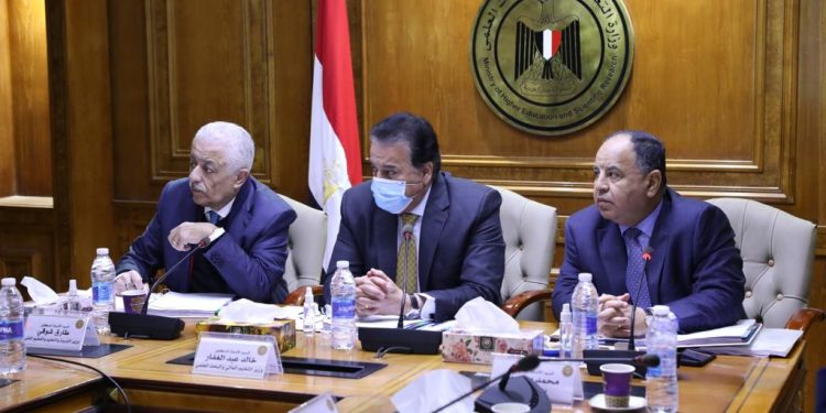 بحضور وزراء التعليم والمالية.. مجلس صندوق تطوير التعليم يوافق على تمويل تشغيل مجمعي التعليم التكنولوجي بالفيوم واسيوط ب28 مليون