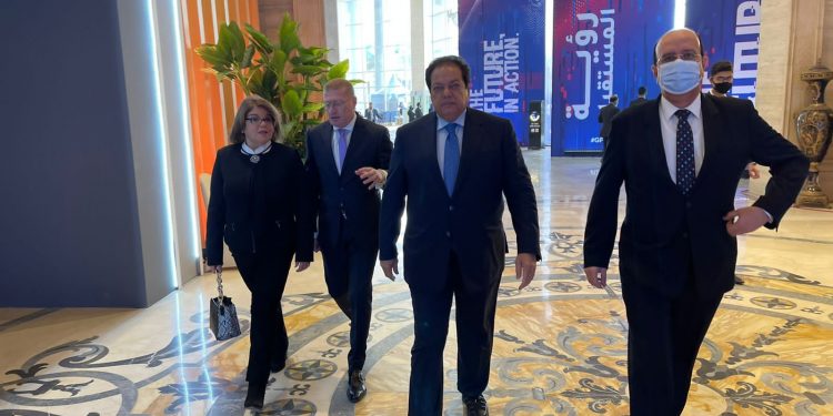 أبو العينين يشارك في المنتدى العالمي للتعليم العالي