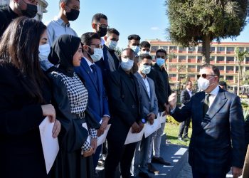 رئيس جامعة عين شمس لاتحاد الطلاب: «عليكم مسئولية كبيرة»