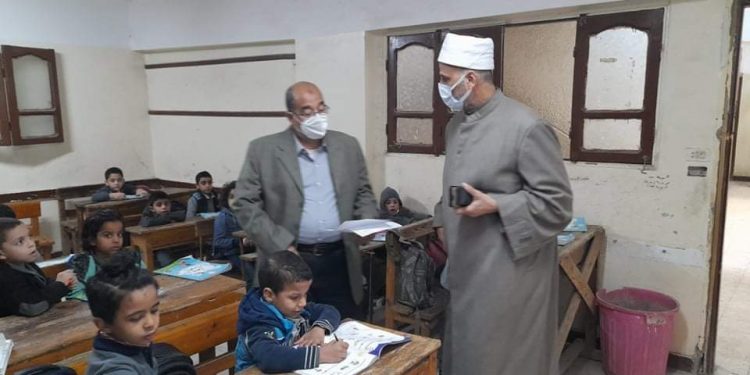 انتظام أعمال امتحانات اختبارات الصف الرابع بالجيزة الأزهرية