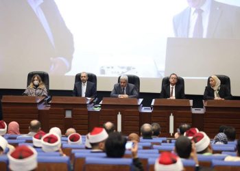 مقرر مؤتمر الأزهر عن المناخ: المؤتمر يثبت أن الأفكار والمناقشات الحية تساهم في التطوير والتنمية