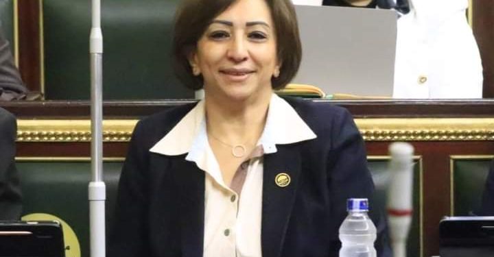 نائبة تطالب بوضع استراتيجية لتطوير التعليم وإجراء حوار مجتمعي حولها