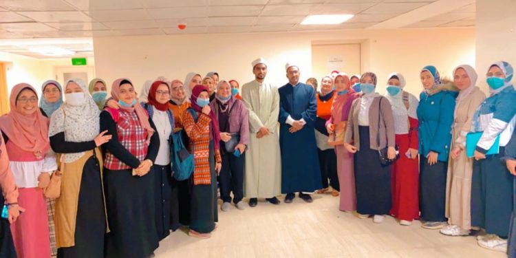 النظافة الشخصية في ضوء السنة النبوية محاضرة لـ"أزهريون على المنهج" بكلية التمريض جامعة الأزهر