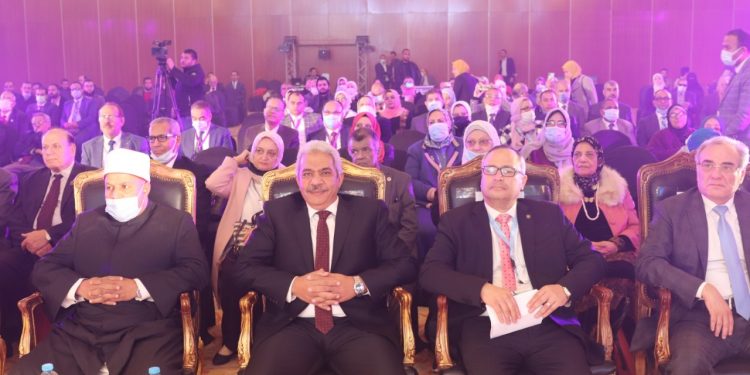 رئيس جامعة الأزهر يشيد بجهود الجيش الأبيض خلال افتتاح المؤتمر الدولي الثاني لكليات الطب