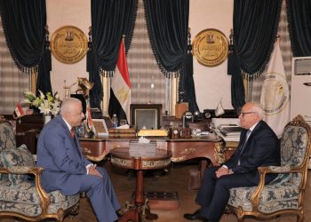 «شوقي» يلتقي محافظ بورسعيد لمناقشة القضايا المتعلقة بالعملية التعليمية
