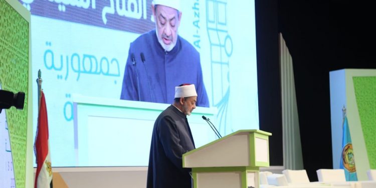 شيخ الأزهر : حماية الأرض أمانةٌ وضعها الله بين يدي الإنسان ونهاه نهيًا صريحًا عن الإفساد فيها
