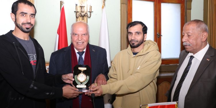 «الزناتي» يستقبل وفد جمعية المعلمين الإماراتية لبحث أفاق التعاون المشترك