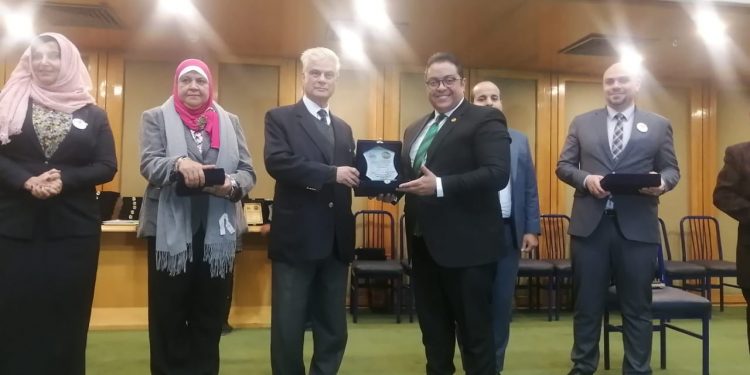 مدير معهد إعداد القادة: الشباب هم قاطرة التنمية لذا لابد من تأهيلهم ليصبحوا سفراء مصر