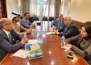 لقاء بين وفد من التعليم بالإمارات ونائب وزير التعليم العالي المصري