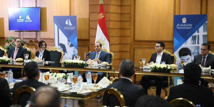 الرئيس السيسي من منتدى التعليم العالي إلى جامعة كفر الشيخ.. «رحلة البحث عن المواهب والنوابغ من رحم التعليم»