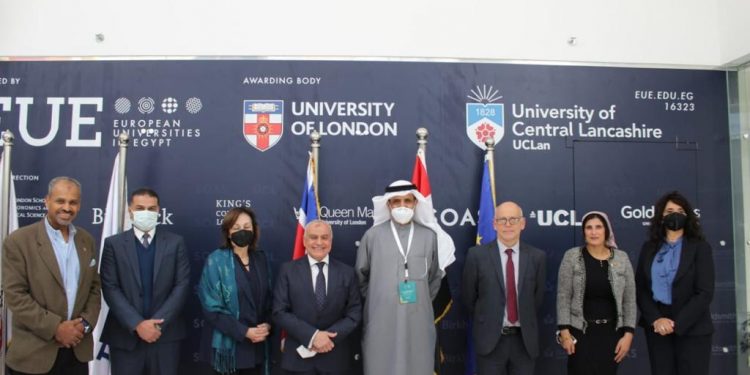 وزير التعليم البحريني يتفقد مقر الجامعات الأوروبية بالعاصمة الإدارية