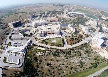 الجامعة الأمريكية تتصدر القارة الافريقية في تصني المحافظة على اللون الأخضر والمعايير البيئية