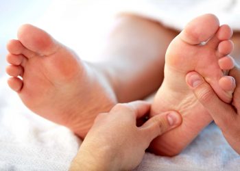 القدم السكري .. كتاب جديد باللغة العربية للدكتور أحمد طه في معرض الكتاب