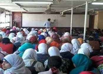 أولياء أمور مصر: أسعار مجموعات الدعم مبالغ فيها والوزارة تزيد معاناة الأهالي 