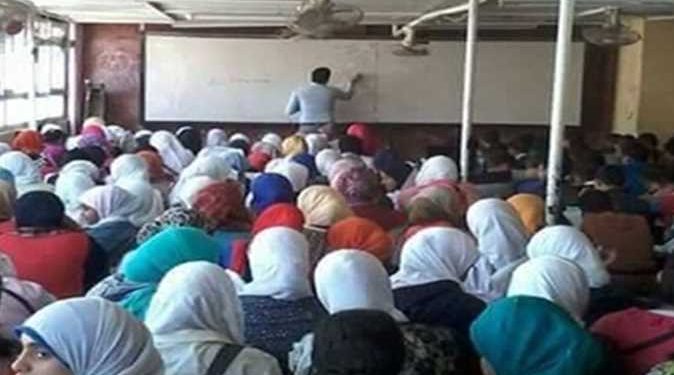 أولياء أمور مصر: أسعار مجموعات الدعم مبالغ فيها والوزارة تزيد معاناة الأهالي 