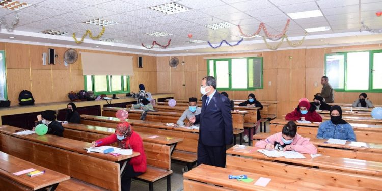 67 ألف طالب يؤدون الامتحانات بجامعة سوهاج