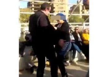 بين الحرية والإساءة لهيبة المُعلم.. هل أخطأت مُعلمة المنصورة أخلاقيا وتربويا؟