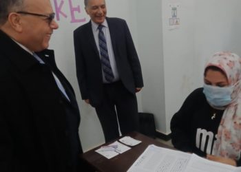 نائب رئيس جامعة السادات يتفقد اللجان في أول أيام امتحانات الفصل الدراسي الأول