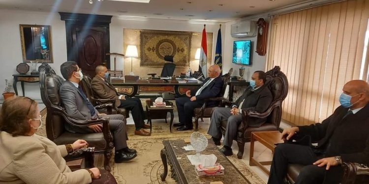 رئيس جامعة بنها يقدم التهنئة لمدير أمن القليوبية الجديد