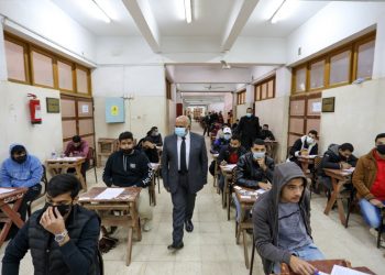 نائب رئيس جامعة الزقازيق يتفقد أعمال امتحانات الفصل الدراسي الاول