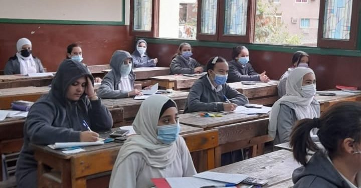 أمهات مصر: امتحان الجبر والهندسة الفراغية فوق المتوسط وتضمن أسئلة صعبة