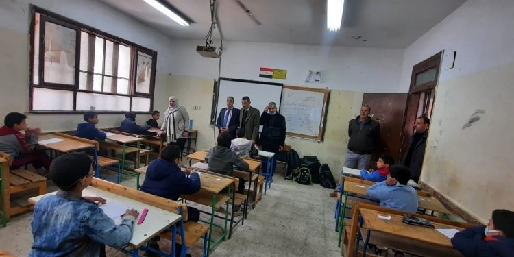 أولياء أمور مصر: صعوبة جزء الكيمياء العضوية وشكوى من عدم وضوح خرائط الجغرافيا