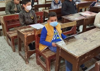 أمهات مصر: تباين الآراء حول مستوى امتحان الدراسات ولا شكاوى من الـ ICT للرابع الإبتدائي