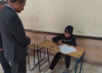 "تعليم الجيزة" تحذر الطلاب من اصطحاب الموبايل بالامتحانات