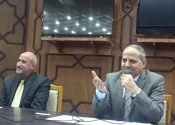 محافظ كفر الشيخ: حظر دخول الطلاب والعاملين إلى اللجان بـ"المحمول"