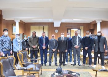 رئيس جامعة بنى سويف يستقبل لاعبى منتخب رفع الأثقال ويؤكد على توفير الدعم لحصد البطولات