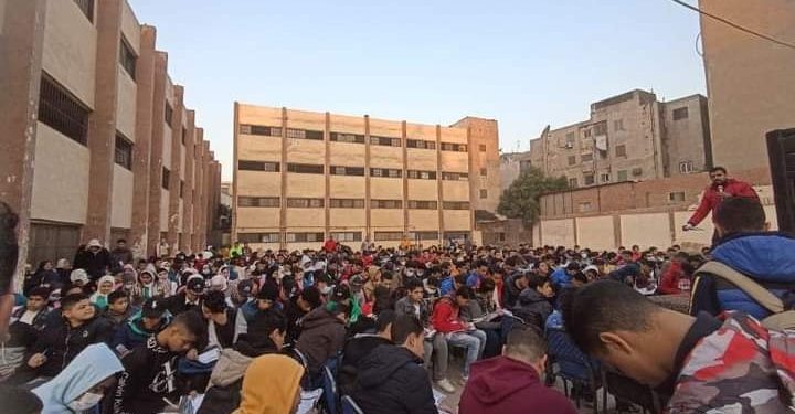 استبعاد مدير مدرسة امبابة الثانوية بسبب محاضرات أسطورة العربي