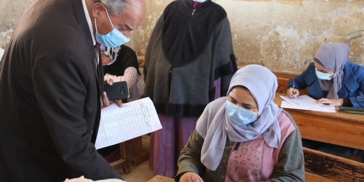 إحالة رئيس لجنة بامتحانات الإعدادية للتحقيق في بني سويف