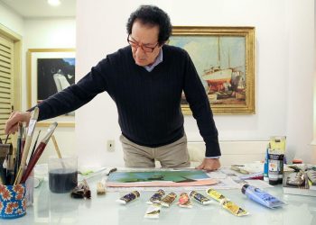 فاروق حسني يفتتح معرضه التشكيلي في البحرين الثلاثاء| صور