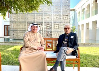 لقاء الفنان فاروق حسنى والفنان الشيخ راشد بن خليفة