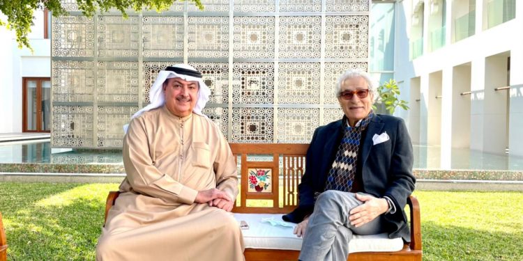 لقاء الفنان فاروق حسنى والفنان الشيخ راشد بن خليفة