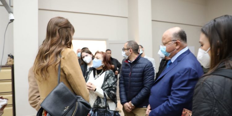 محافظ القاهرة يستقبل وفدا من أعضاء الكونجرس الأمريكي بمدينة الأسمرات| صور