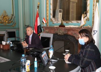 21 طالبا متفوقا من جامعة عين شمس في زيارة لـ «إكسبو دبي ٢٠٢٠»