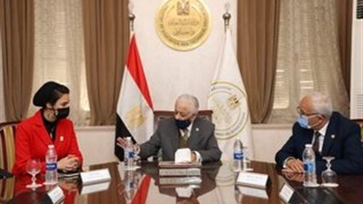 تعاون مشترك بين التعليم ومؤسسة “حياة كريمة” لخدمة القرى الأكثر احتياجًا